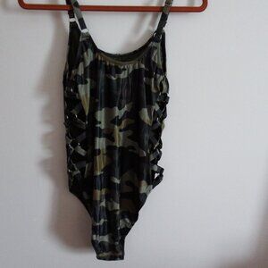 NWT TEMPT ME Womens Camo One Piece Bathing Suit/ Body Suit M